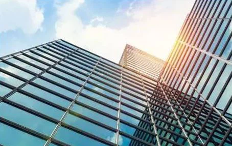 Exposed frame glass curtain wall